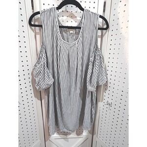 Max Studio Striped Cold Shoulder Top Plus Size 3X‎ Black White
